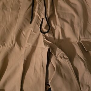 MANINFINITY Beige Cargo Shorts with Black Drawstring